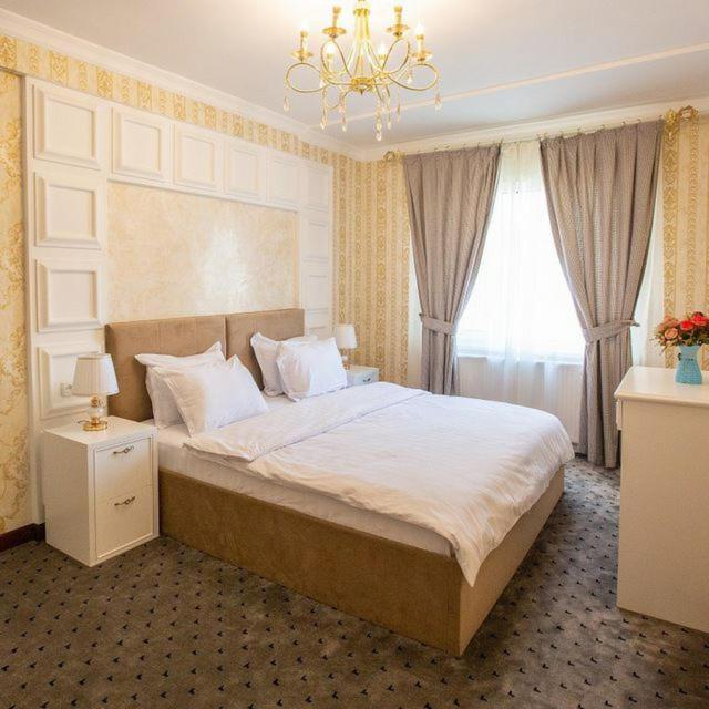 Orzu Hotel นามางกาน ภายนอก รูปภาพ